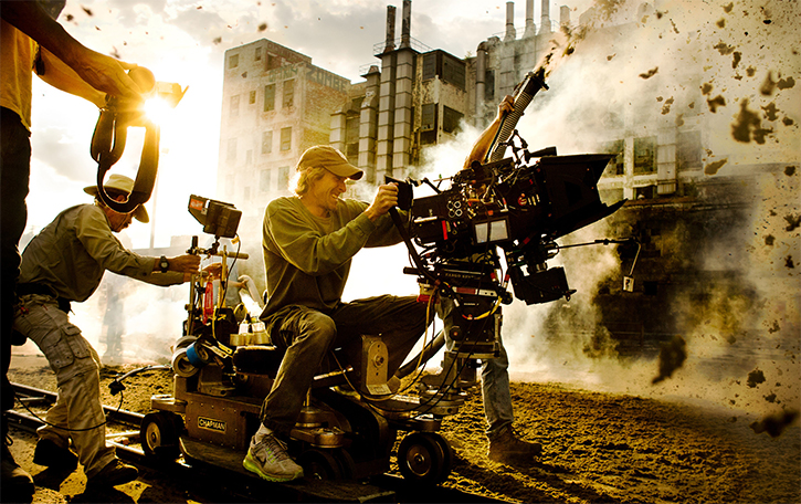 Film Michael Bay dan kampanye Hillary Clinton