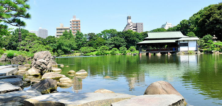 Jalan-Jalan Ke Kamar Mandi