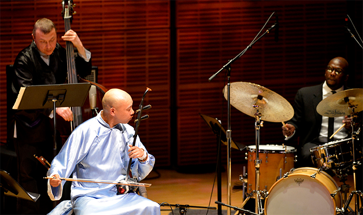 Mainkan Jazz dengan Instrumen Tradisional Tiongkok