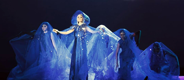 Mengawinkan Musik dan Fashion di Metamorfosa Andien