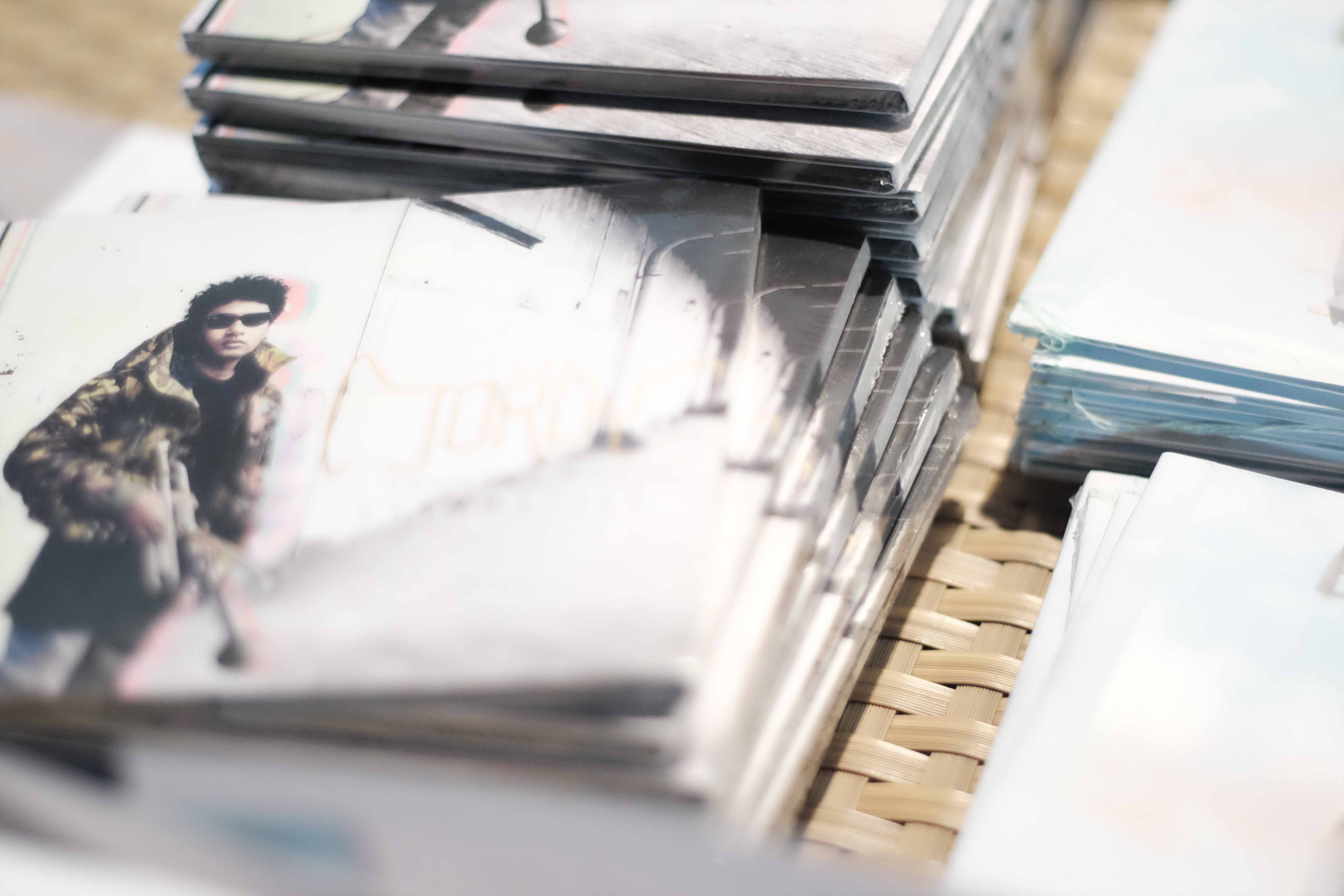 Arti Mendalam dari Setiap Lagu Kunto Aji, Eva Celia &amp; Jordy Waelarouw