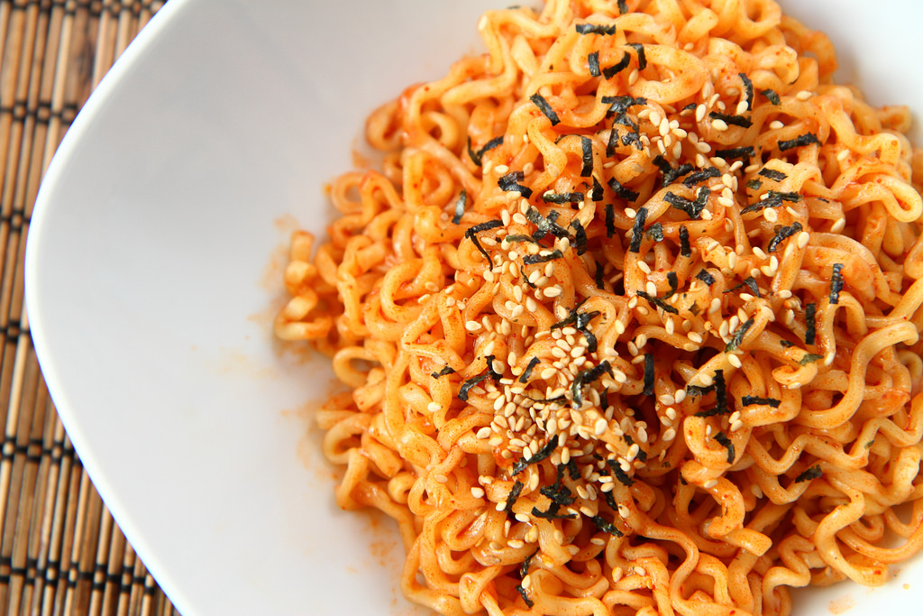 4 Mie Instan Paling Pedas Sedunia