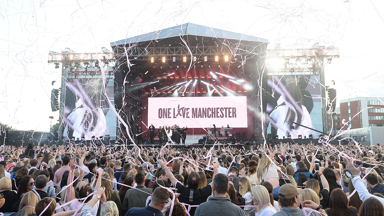 Konser #OneLoveManchester Ariana Grande Dapatkan 2 Juta Dolar untuk Korban