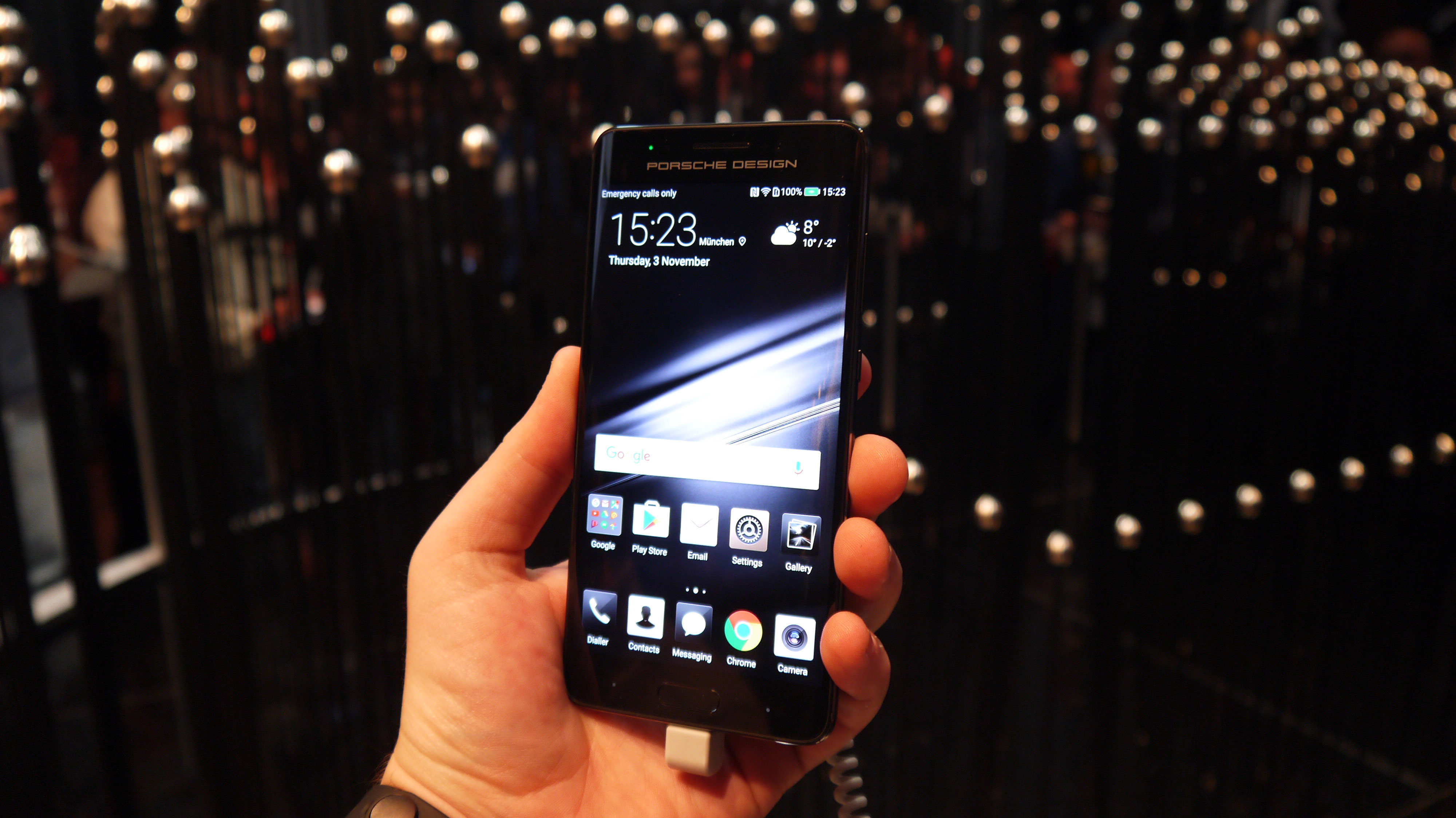 Perkenalkan, Smarthphone Keluaran Porsche