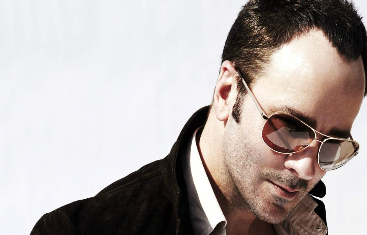 4 Sunglasses Ikonik Sepanjang Masa