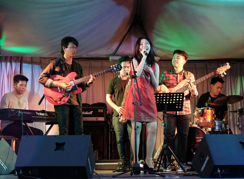 “Aksi MLD Jazz Project” Di Stage Bus Java Jazz Festival 2016