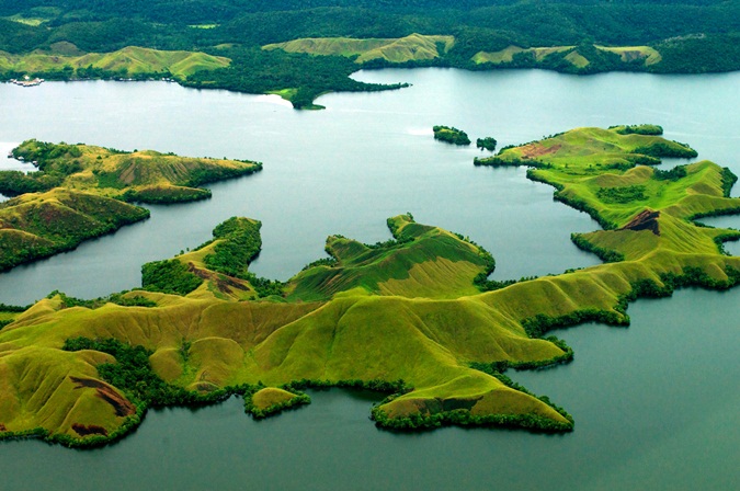 Damai di Danau Sentani