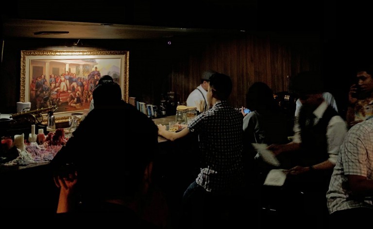 Gloomy Sunday Bar Bandung: Cocktail, Jazz and Fun Jadi Satu!