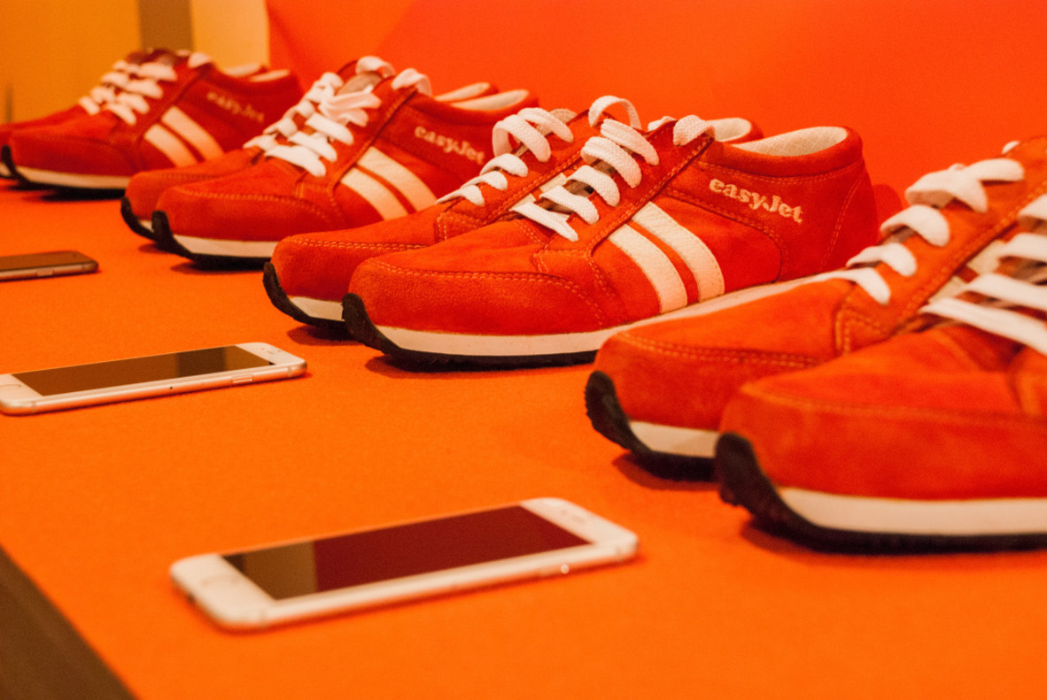 Sneakairs, Sneakers yang Bisa Bergetar