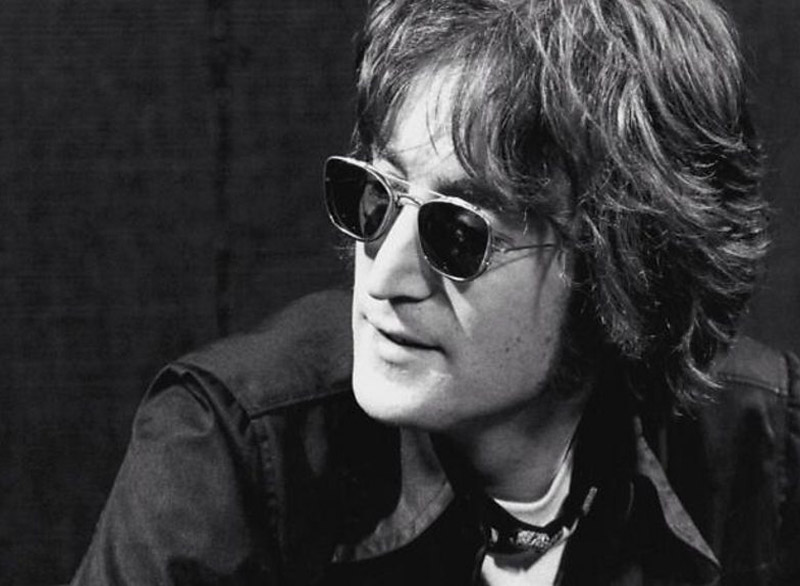 Potongan Rambut John Lennon Dilelang Dengan Harga Fantastis