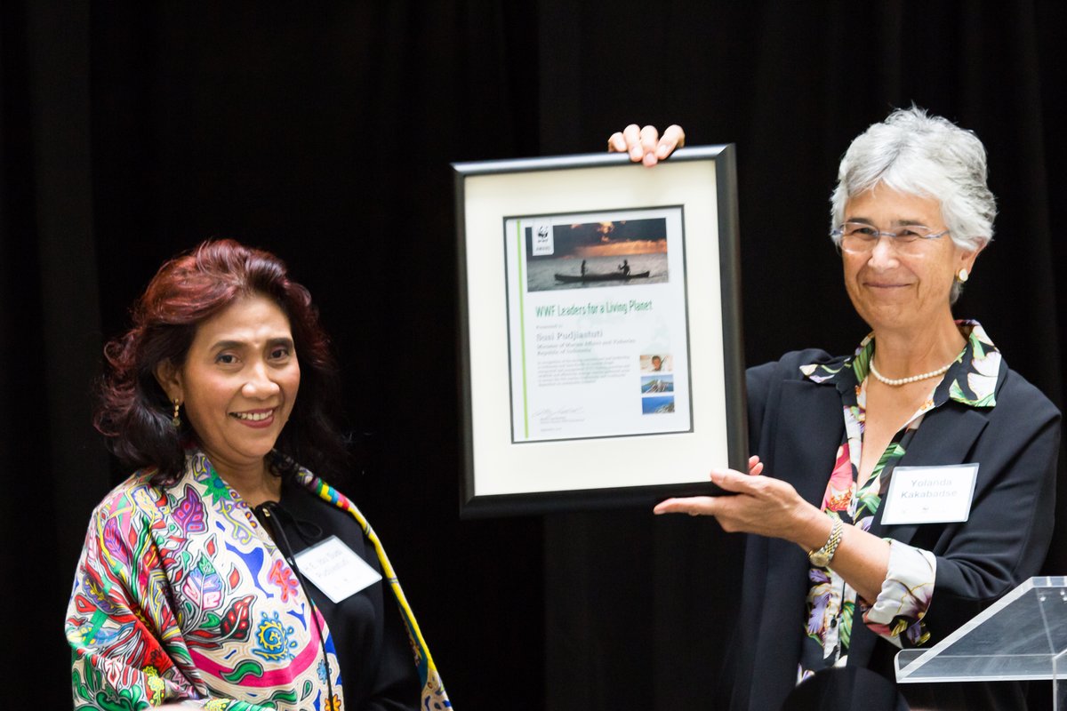 Menteri Kelautan, Susi Pudjiastuti Meraih Penghargaan Dunia