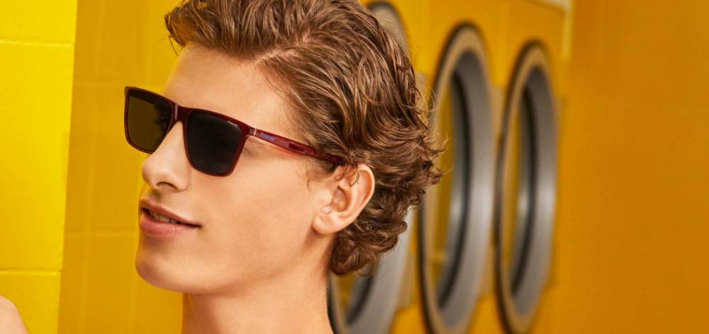 Bukan Cuma Model, Lo Harus Perhatikan 5 Hal Ini Dalam Memilih Eyewear!