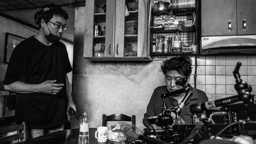 Bong Joon Ho Bocorin Spin-Off dari Parasite lagi, Siapa yang Makin Penasaran?