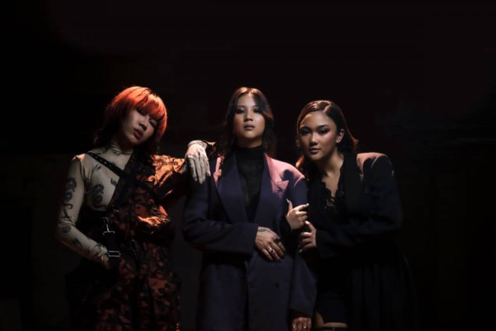 Kolaborasi Lintas Genre pada Lagu Don't Touch Me milik Marion Jola, Danilla, dan Ramengvrl